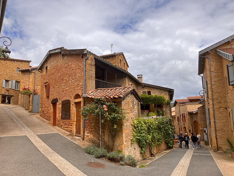 Oingt et ses ruelles